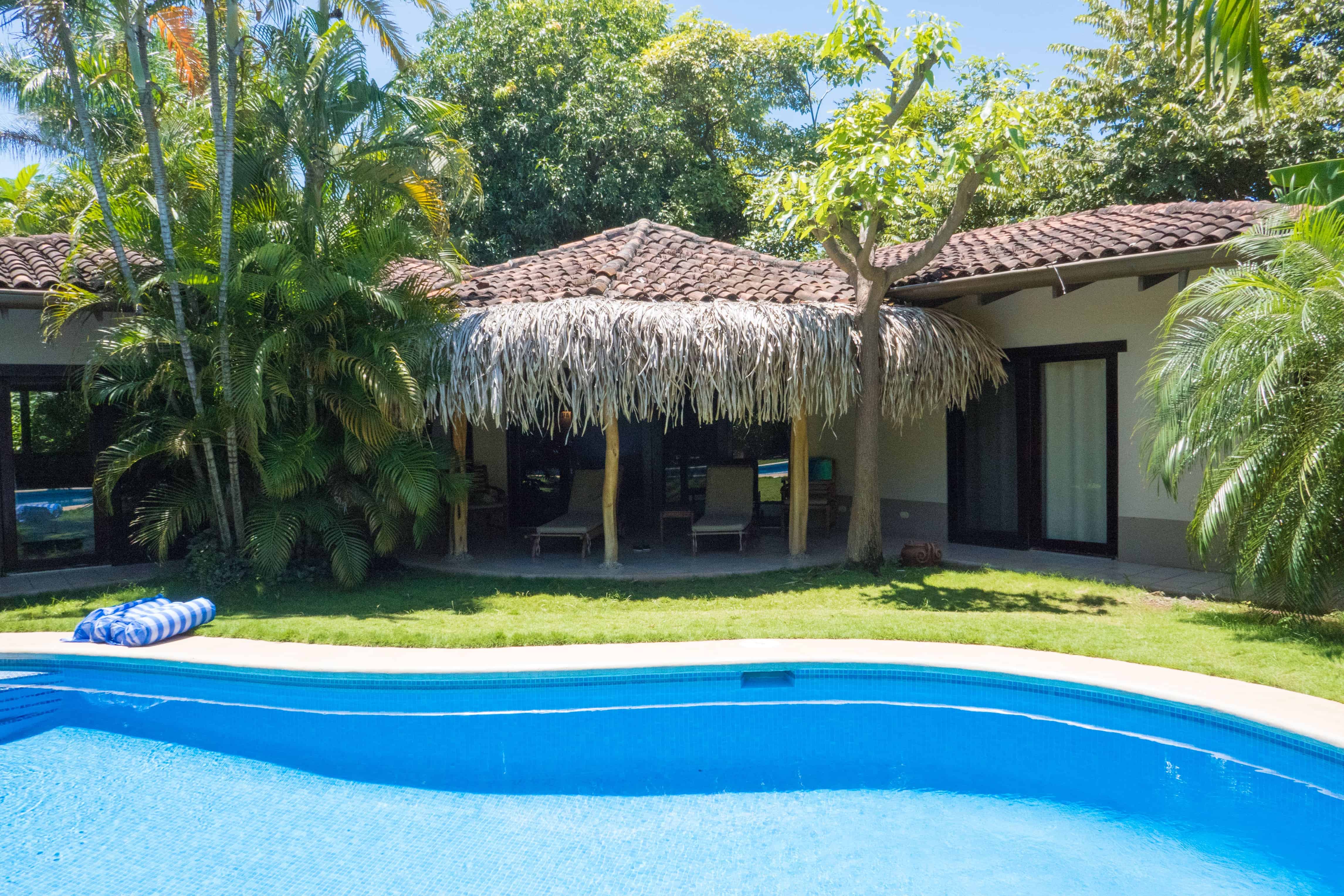 Paradise Living Going for a Song! – Dominical Luxury Residence Reduced to $320K